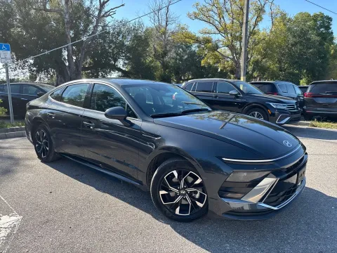 More photos of 2025 Hyundai Sonata SEL at Evo Motors, FL
