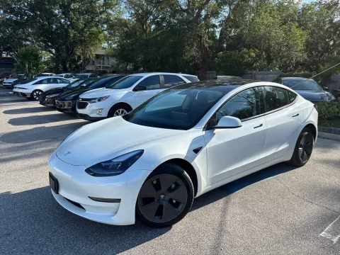 Photos of 2023 Tesla Model 3 for sale in Seffner, FL at Evo Motors