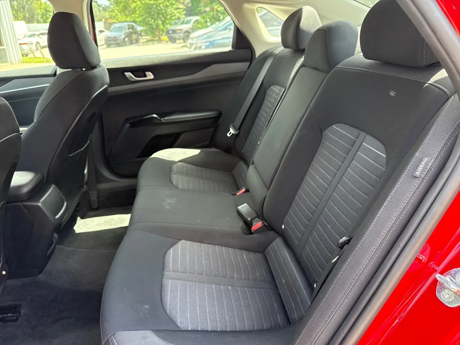 2025 Kia K5 LXS - Photo 13