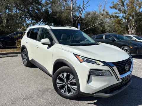 More photos of 2023 Nissan Rogue SV AWD w/PREMIUM PKG. LTHR. PANO. at Evo Motors, FL