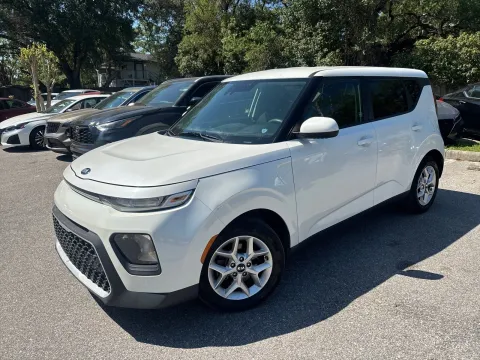 Photos of 2020 Kia Soul S for sale in Seffner, FL at Evo Motors