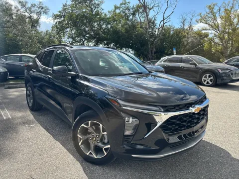 More photos of 2025 Chevrolet Trax LT at Evo Motors, FL