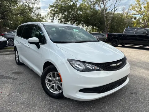 More photos of 2023 Chrysler Voyager LX at Evo Motors, FL