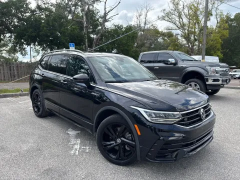 More photos of 2023 Volkswagen Tiguan SE R-Line Black at Evo Motors, FL