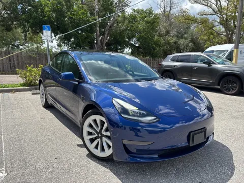More photos of 2023 Tesla Model 3 Standard Range at Evo Motors, FL