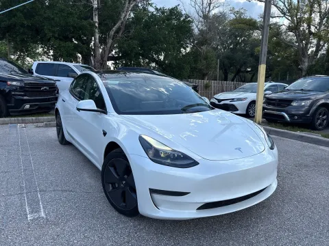 More photos of 2023 Tesla Model 3 Standard Range at Evo Motors, FL