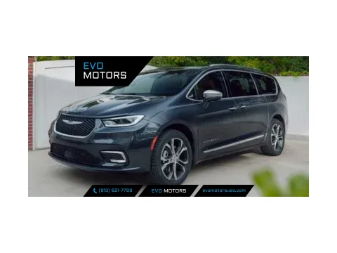 White 2023 Chrysler Pacifica Limited for sale in Seffner, FL