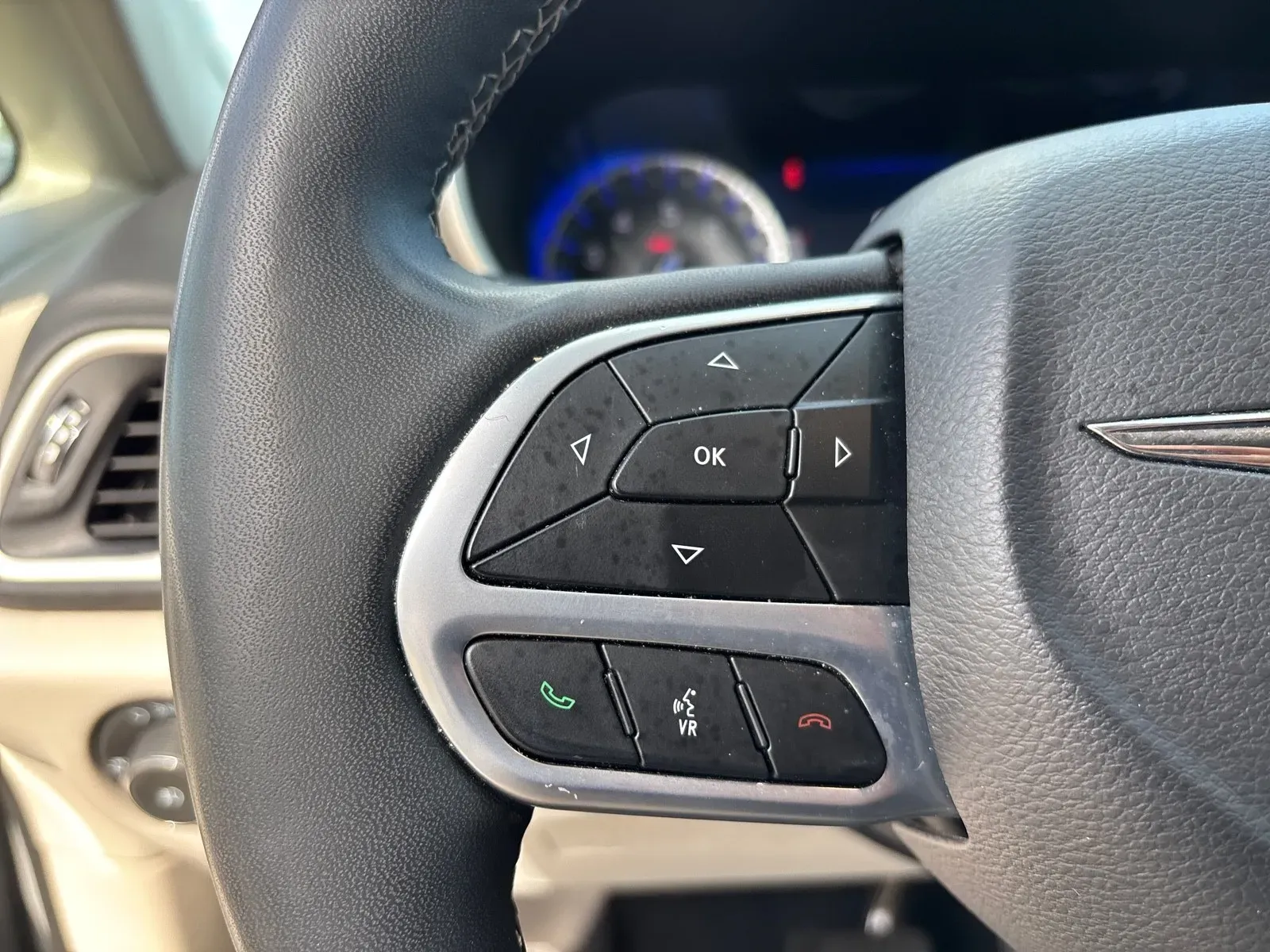 2024 Chrysler Pacifica Touring L - Photo 17