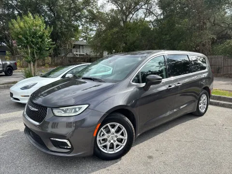 Photos of 2023 Chrysler Pacifica Touring L for sale in Seffner, FL at Evo Motors