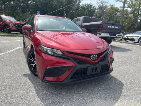 More photos of 2024 Toyota Camry SE at Evo Motors, FL
