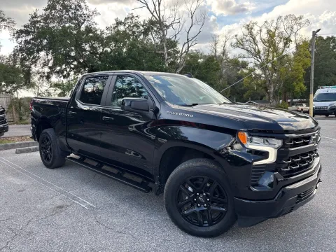 More photos of 2022 Chevrolet Silverado 1500 RST Crew Cab 4X4 V8 at Evo Motors, FL