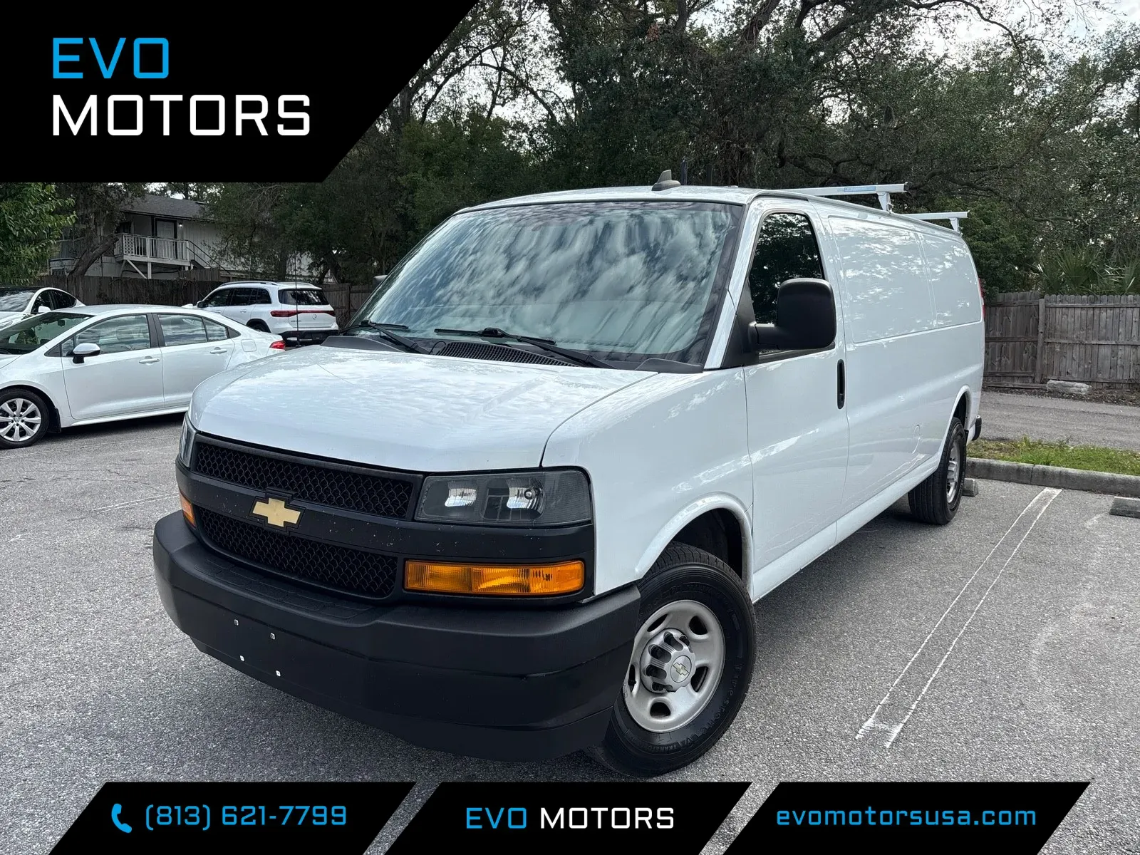 2023 Chevrolet Express 2500 Extended Work Van HD's photo