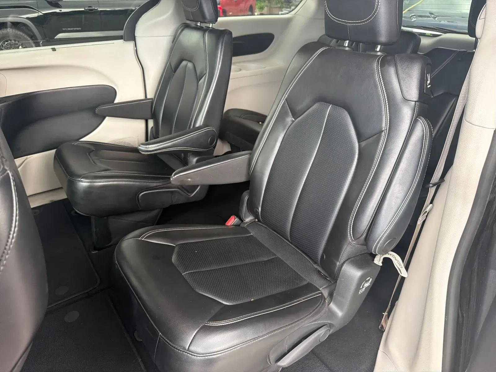 2023 Chrysler Pacifica Touring L - Photo 15