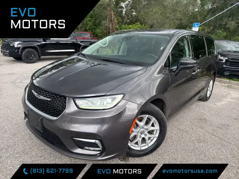 Gray 2023 Chrysler Pacifica Touring L for sale in Seffner, FL
