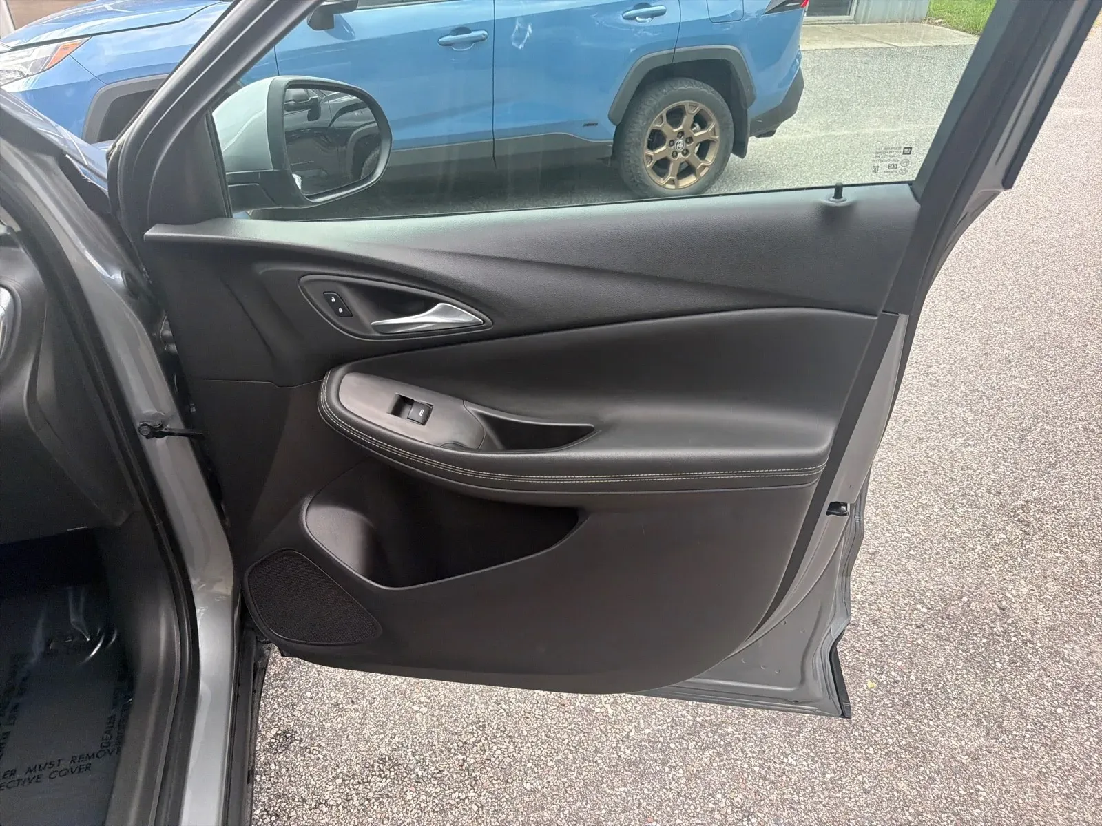 2025 Buick Encore GX Preferred - Photo 22