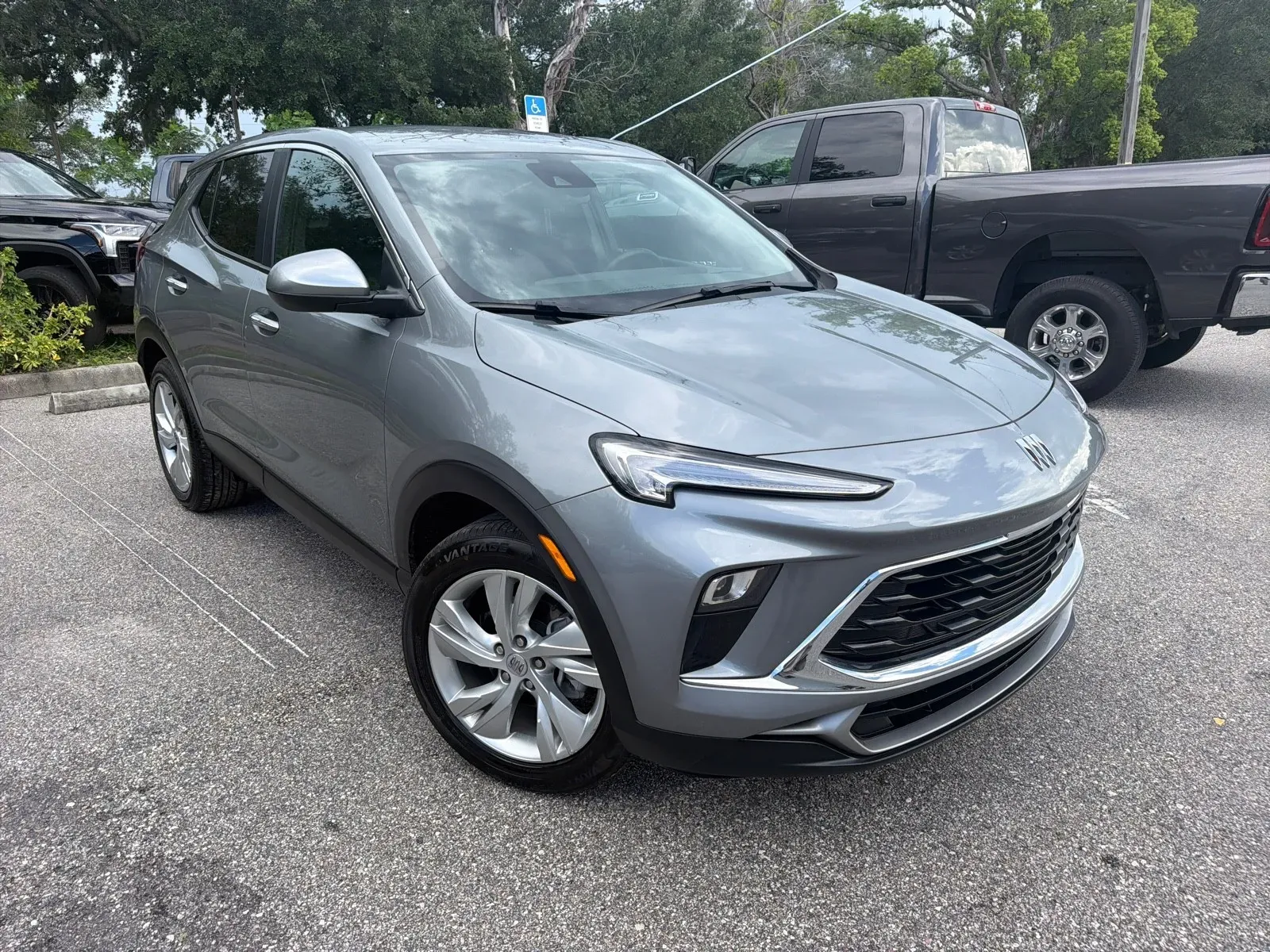 2025 Buick Encore GX Preferred - Photo 6