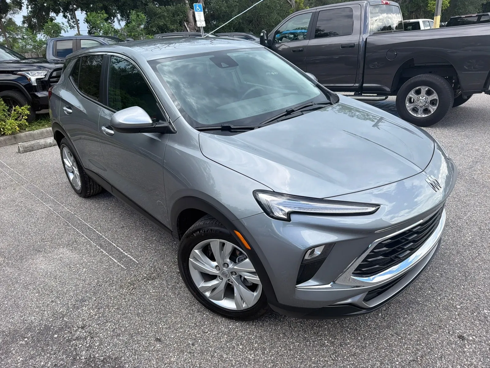 2025 Buick Encore GX Preferred - Photo 7