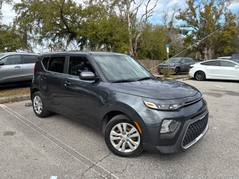 More photos of 2021 Kia Soul LX at Evo Motors, FL