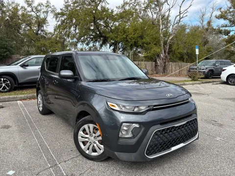 More photos of 2021 Kia Soul LX at Evo Motors, FL