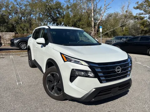 More photos of 2025 Nissan Rogue SV at Evo Motors, FL