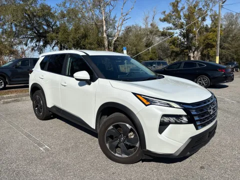 More photos of 2025 Nissan Rogue SV at Evo Motors, FL