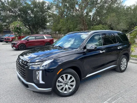Photos of 2024 Hyundai Palisade SEL 7P for sale in Seffner, FL at Evo Motors