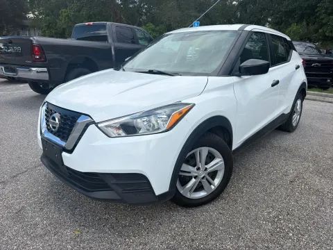 Photos of 2020 Nissan Kicks S for sale in Seffner, FL at Evo Motors