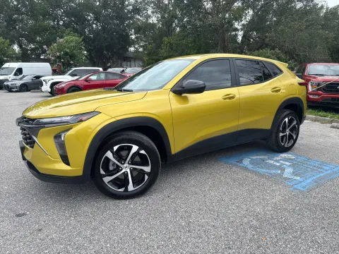 More photos of 2024 Chevrolet Trax 1RS at Evo Motors, FL