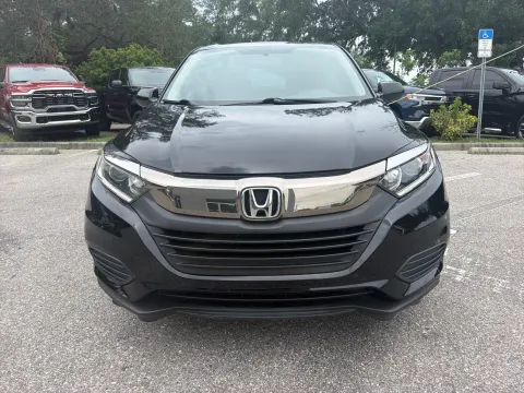 More photos of 2021 Honda HR-V LX at Evo Motors, FL