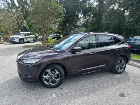 Another view of 2023 Ford Escape Hybrid ST-Line for sale in Seffner, FL at Evo Motors