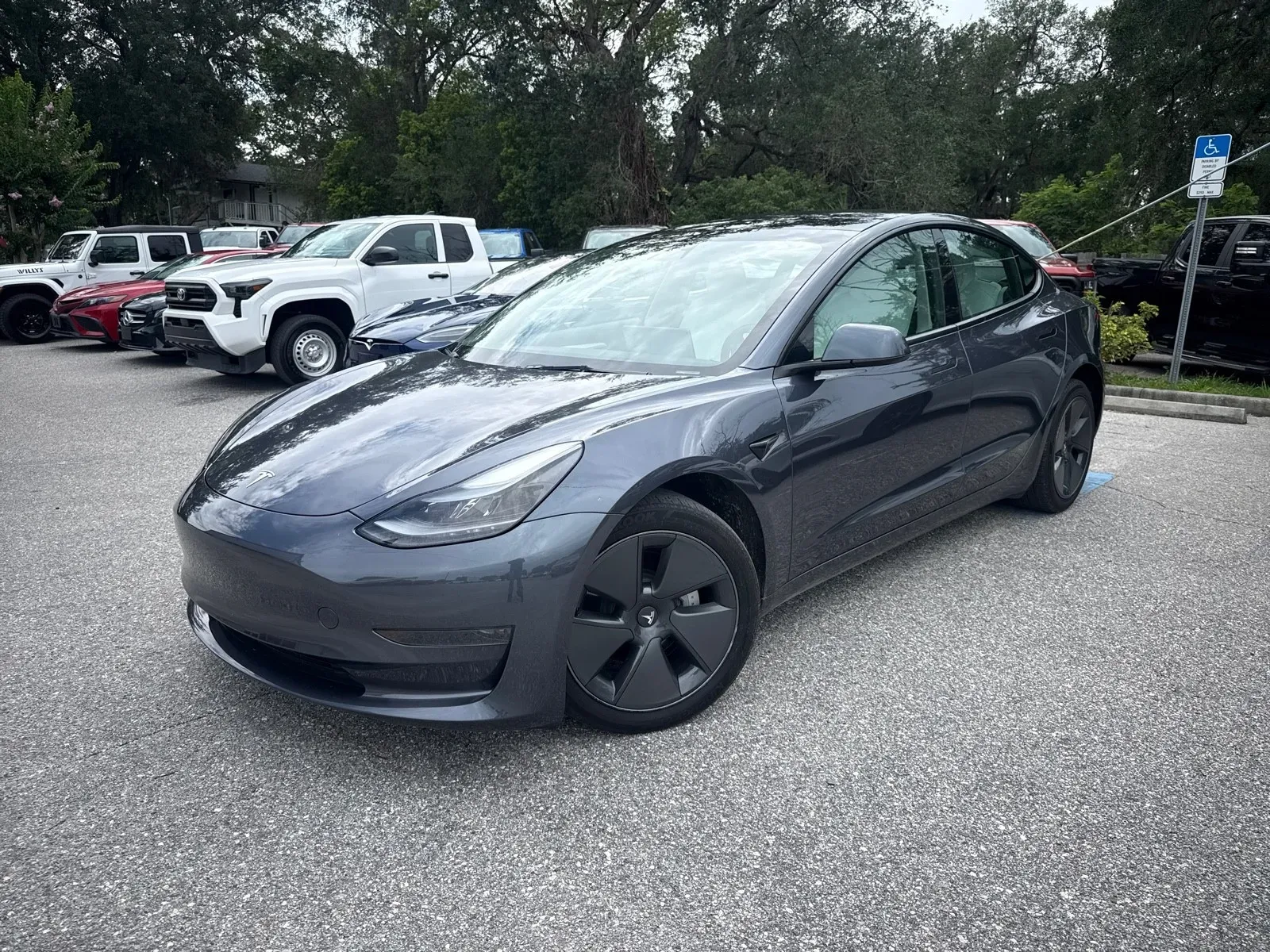 Vehicle Image 2