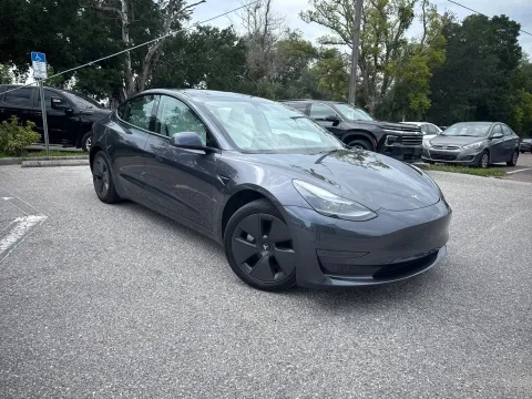 More photos of 2023 Tesla Model 3 Standard Range w/WHITE INTERIOR at Evo Motors, FL