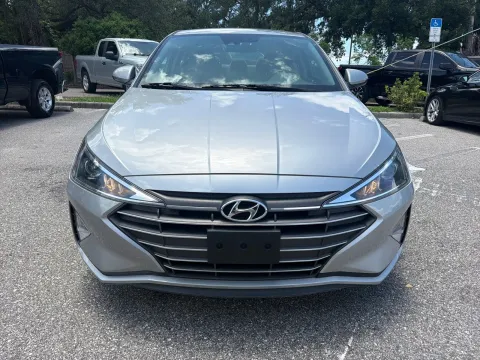 More photos of 2020 Hyundai Elantra SEL at Evo Motors, FL