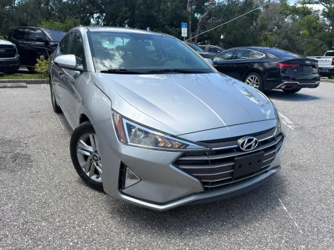 More photos of 2020 Hyundai Elantra SEL at Evo Motors, FL