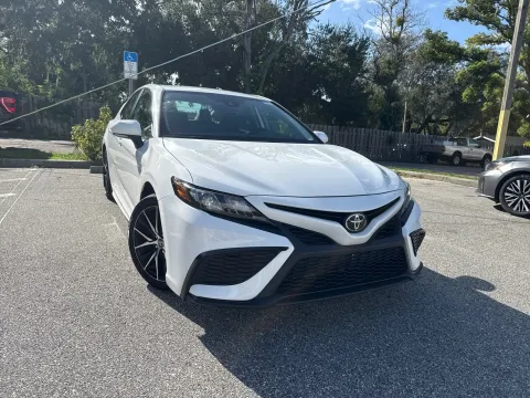 More photos of 2024 Toyota Camry SE at Evo Motors, FL