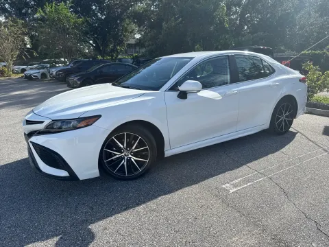 More photos of 2024 Toyota Camry SE at Evo Motors, FL