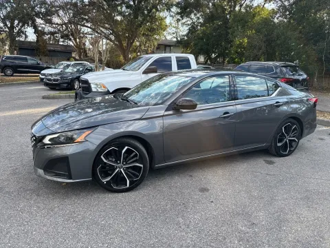 Another view of 2025 Nissan Altima SR for sale in Seffner, FL at Evo Motors