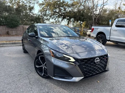 More photos of 2025 Nissan Altima SR at Evo Motors, FL
