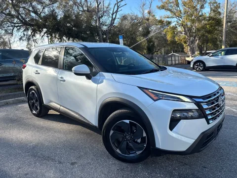 More photos of 2025 Nissan Rogue SV at Evo Motors, FL