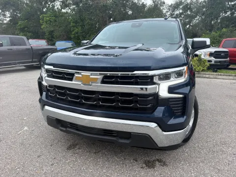 Another view of 2023 Chevrolet Silverado 1500 LT for sale in Seffner, FL at Evo Motors