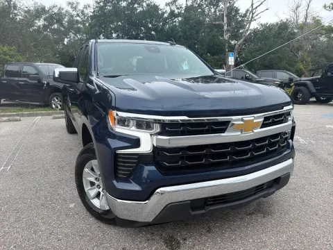 More photos of 2023 Chevrolet Silverado 1500 LT at Evo Motors, FL