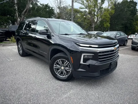 More photos of 2024 Chevrolet Traverse FWD LT at Evo Motors, FL