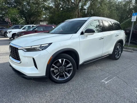 Another view of 2023 INFINITI QX60 LUXE for sale in Seffner, FL at Evo Motors
