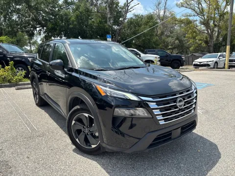 More photos of 2025 Nissan Rogue SV at Evo Motors, FL
