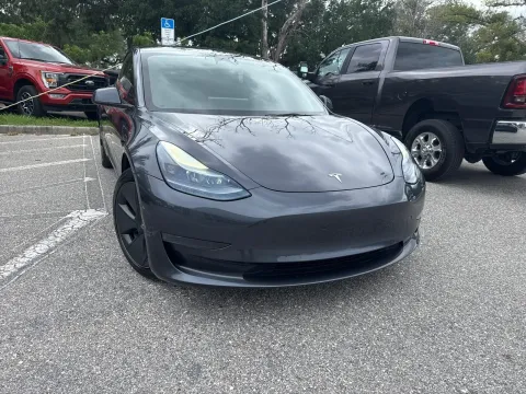 More photos of 2023 Tesla Model 3 Standard Range at Evo Motors, FL