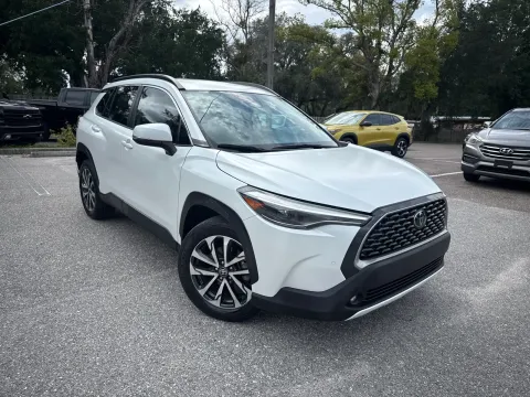 More photos of 2023 Toyota Corolla Cross XLE at Evo Motors, FL