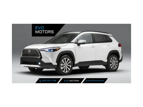 White 2023 Toyota Corolla Cross XLE for sale in Seffner, FL