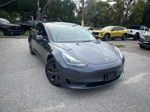 More photos of 2022 Tesla Model 3 Standard Range at Evo Motors, FL