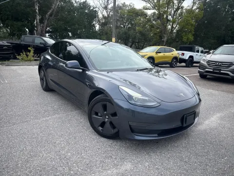 More photos of 2022 Tesla Model 3 Standard Range at Evo Motors, FL