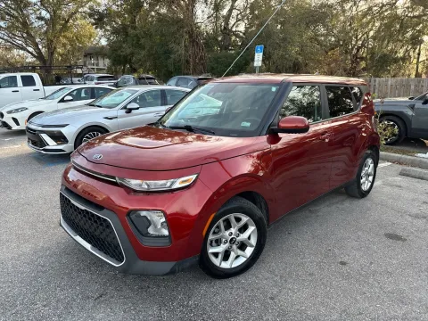 Photos of 2020 Kia Soul S for sale in Seffner, FL at Evo Motors